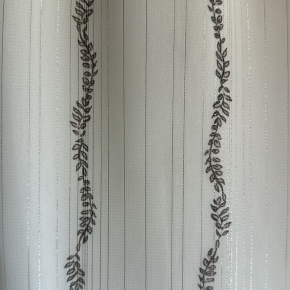 Loft Outlet Flowy Off White Blouse with Gold/Silver detail - Picture 2 of 5